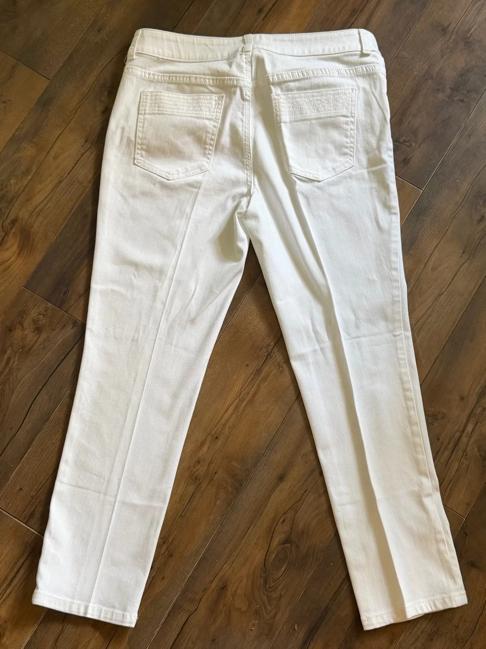 Chico’s | Platinum Denim Ultimate Fit White Straight Leg Jeans Size 0.5 (US 6)